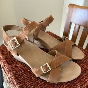 Vionic Tan Suede Wedge Sandals